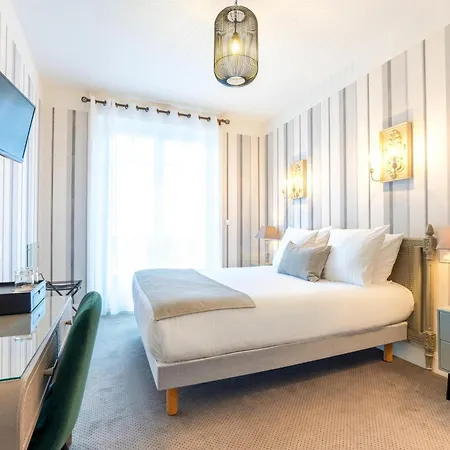 Western Brittany Centre & Plages