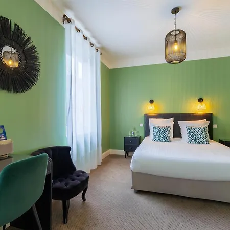 Hotel Western Brittany Centre & Plages 3*