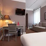 Hotel Western Brittany Centre 3*