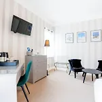 Hotel Western Brittany Centre 3*
