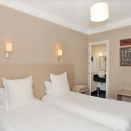 Отель Western Brittany Centre & Plages