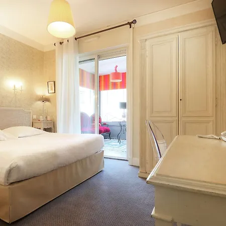 Western Brittany Centre & Plages Отель Ла-Боль-Эскублак