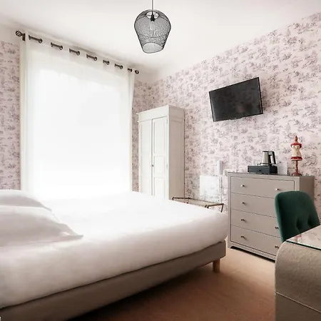 Western Brittany Centre Hotel 3*