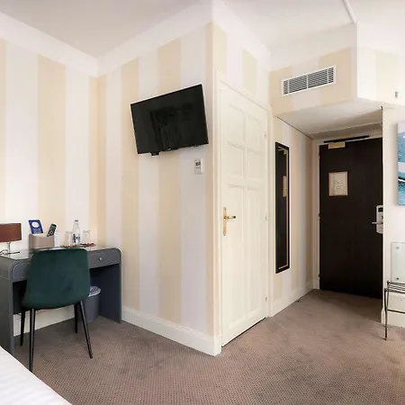 Western Brittany Centre & Plages 3* La Baule