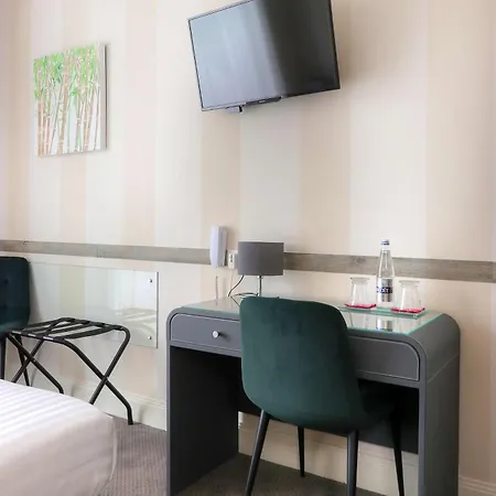 Ξενοδοχείο Western Brittany Centre & Plages 3*