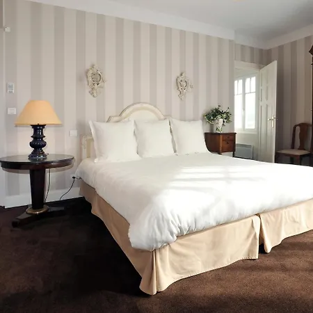 Отель Western Brittany Centre & Plages 3*