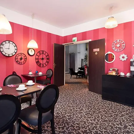 Western Brittany Centre & Plages 3*