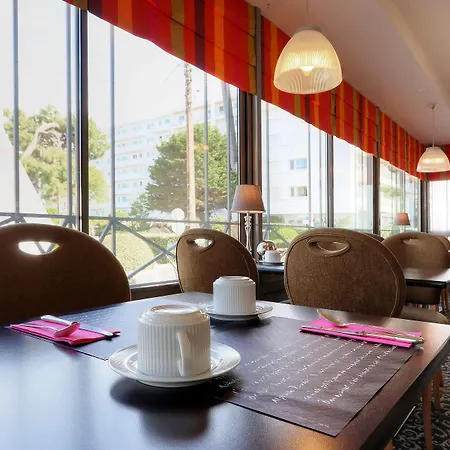 Western Brittany Centre & Plages Szálloda