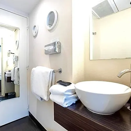 Western Brittany Centre & Plages 3*