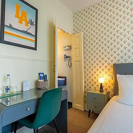 Western Brittany Centre & Plages 3*