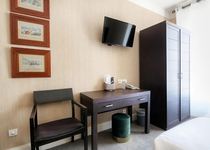 Western Brittany Centre&plages 3*