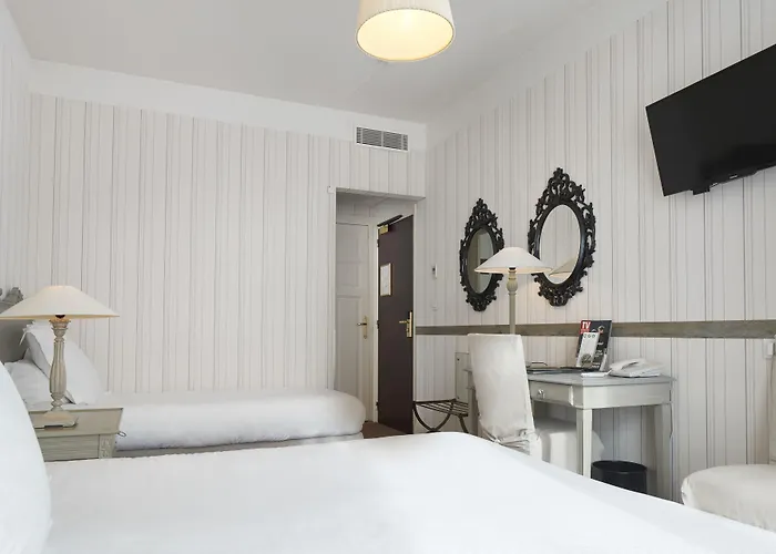 Western Brittany Centre Hotel