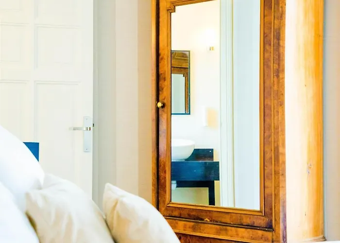 Western Brittany Centre & Plages 3*